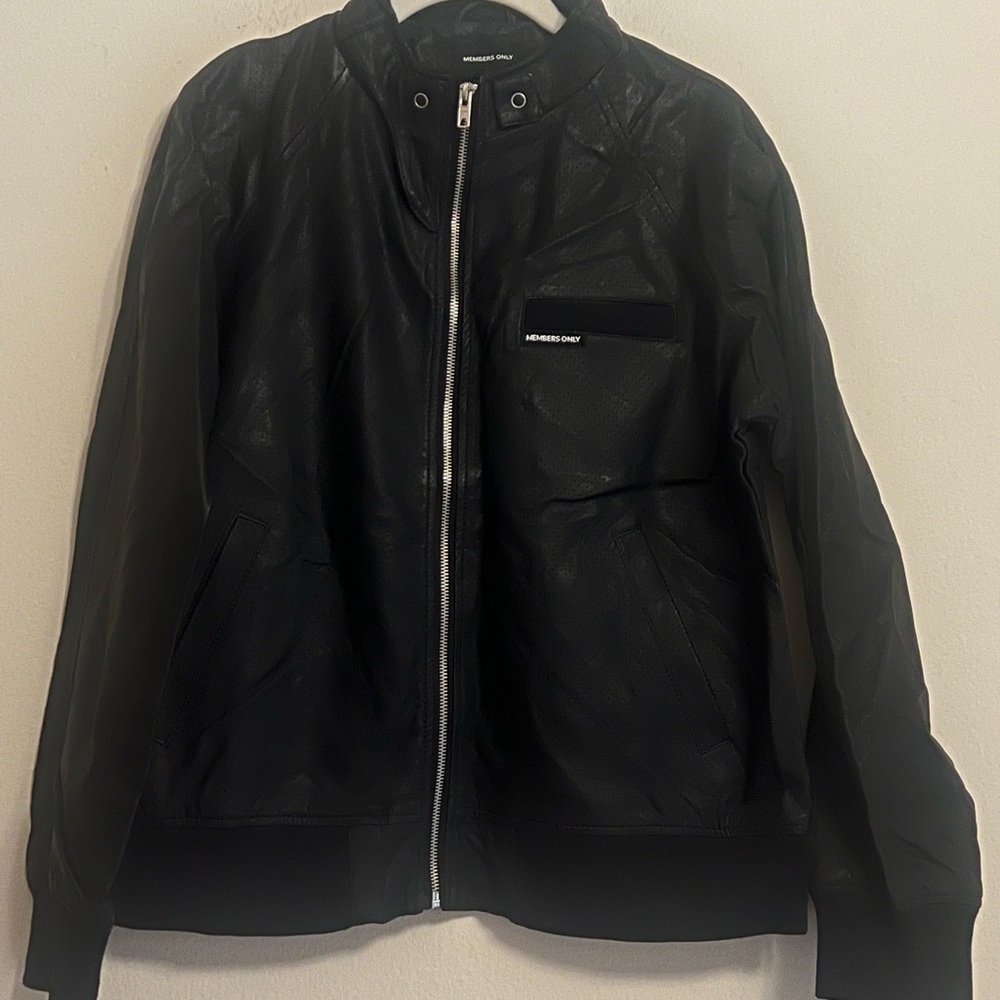 Members Only Women’s Black Bomber Jacket Size L NEW Classic Zip Up
